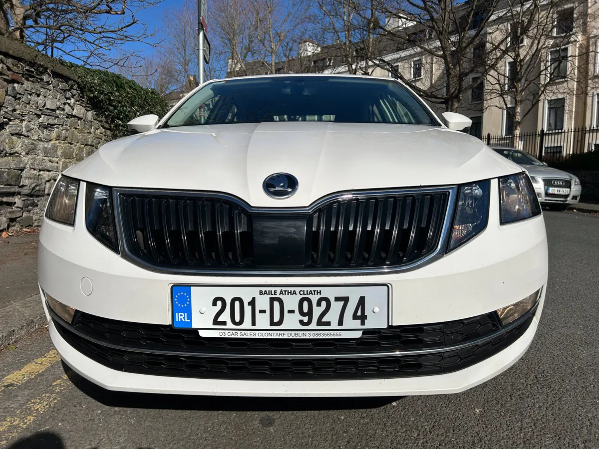 2020 SKODA OCTAIVA PARKING CAMERA SERVICE HISTORY - Image 2