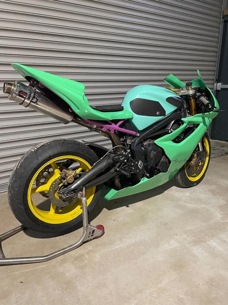 Triumph Daytona 675 - Image 2