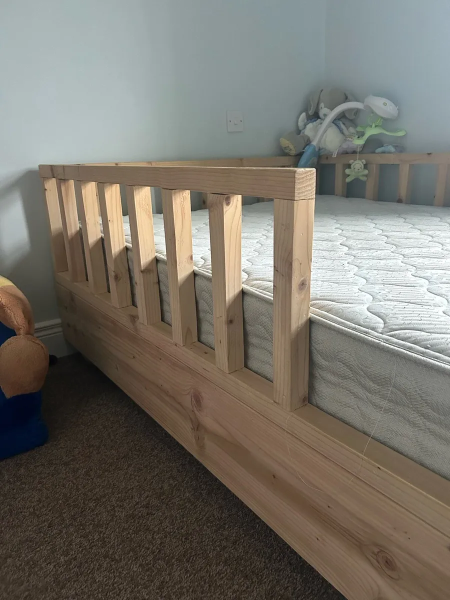 Bed - Image 2
