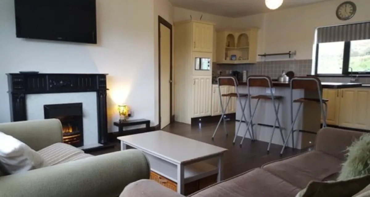 Holiday home to let - Image 1