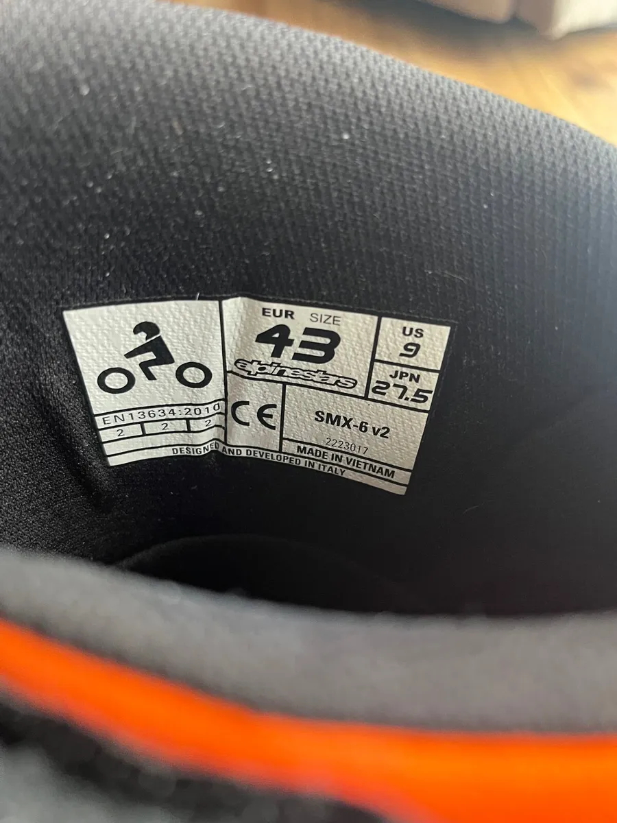 Alpinestars SMX-6 Motorcycle  Boots - Image 4