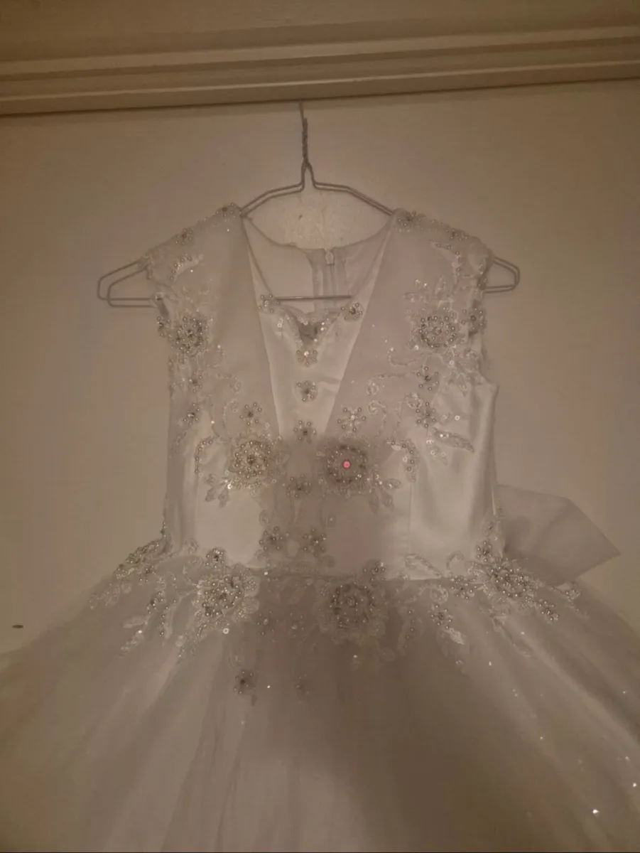 Communion dress - Image 2