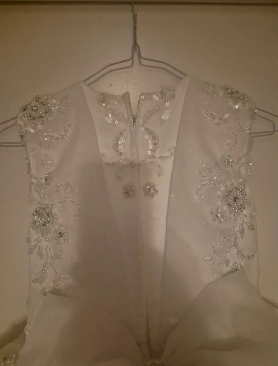 Communion dress - Image 4