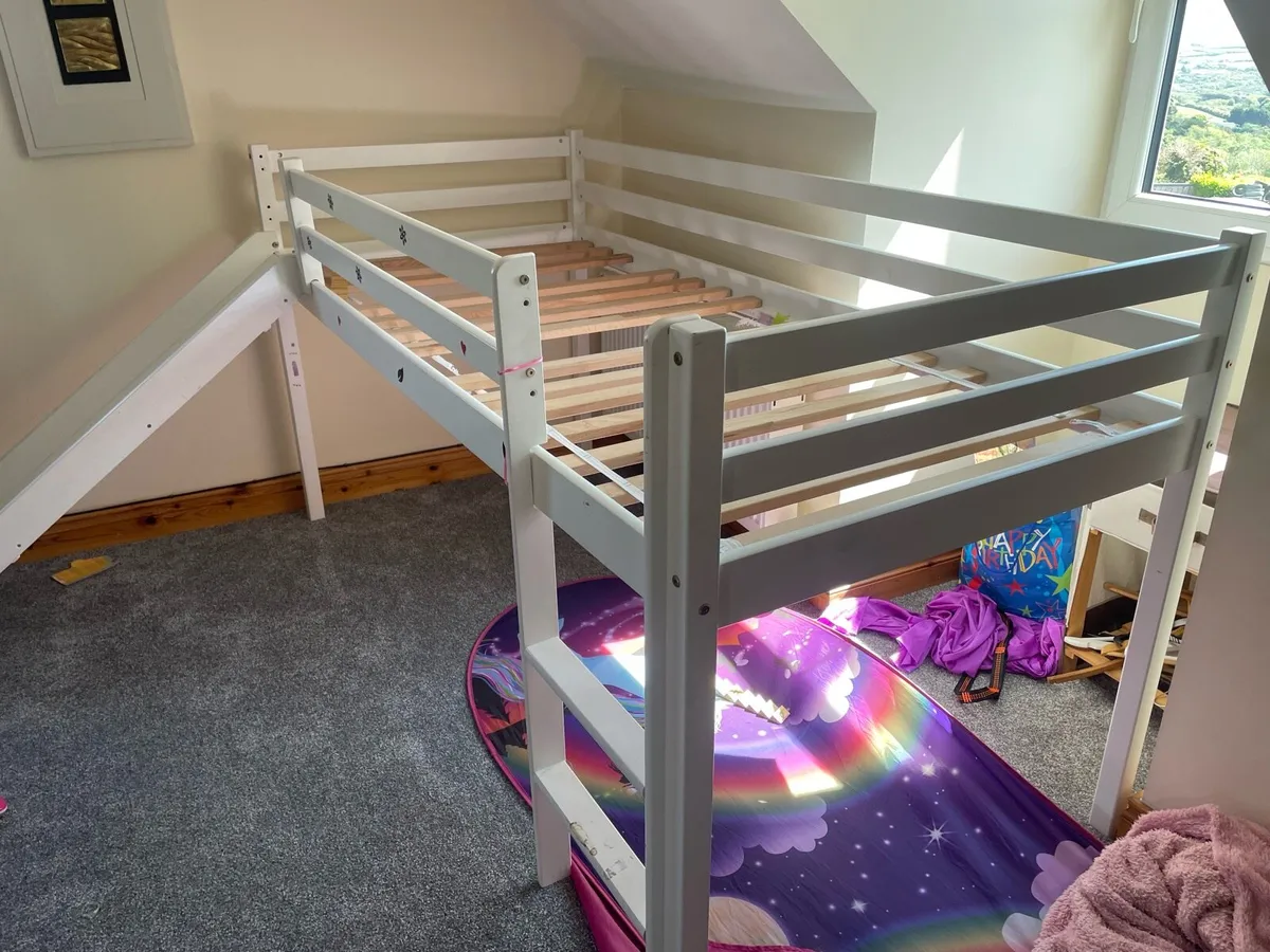Single bed with slide - Image 1