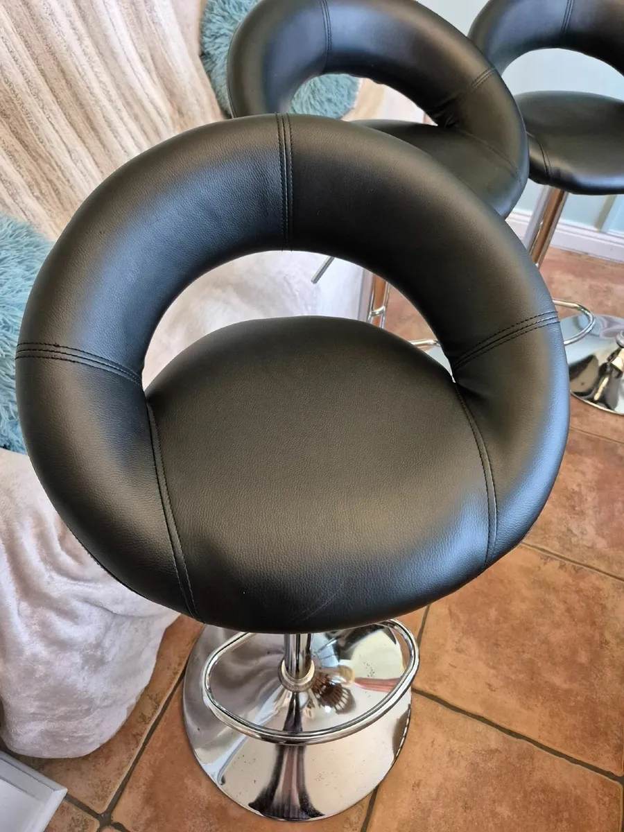 Breakfast Stools - Image 4
