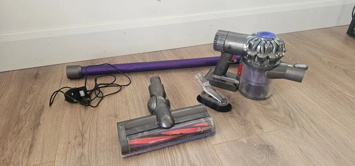 Dyson V6/DC59 - Image 1