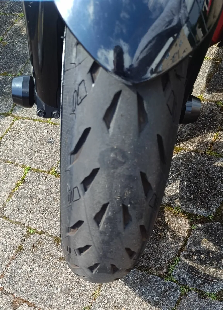 Suzuki GSXF S1000 - Image 3