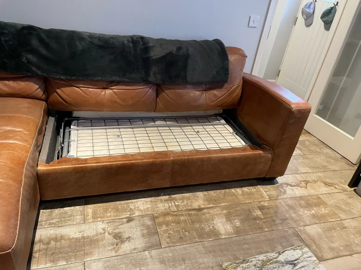 Leather couch/Sofa bed - Image 3