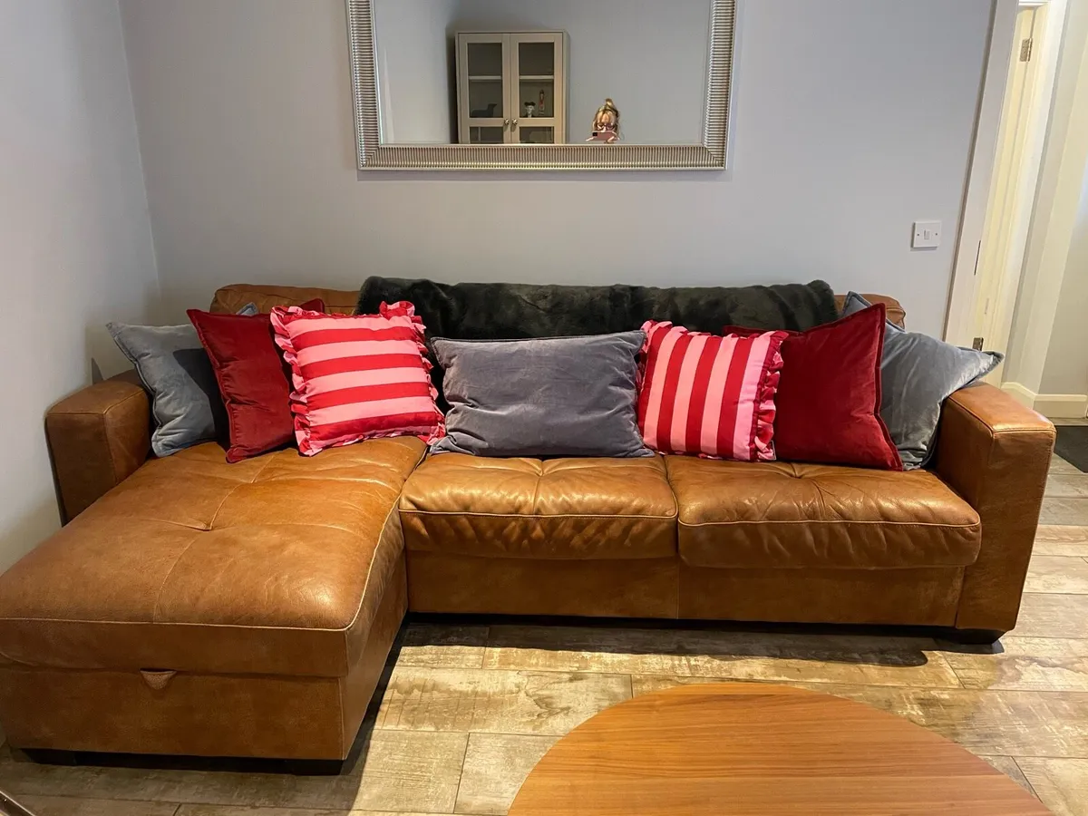 Leather couch/Sofa bed - Image 4