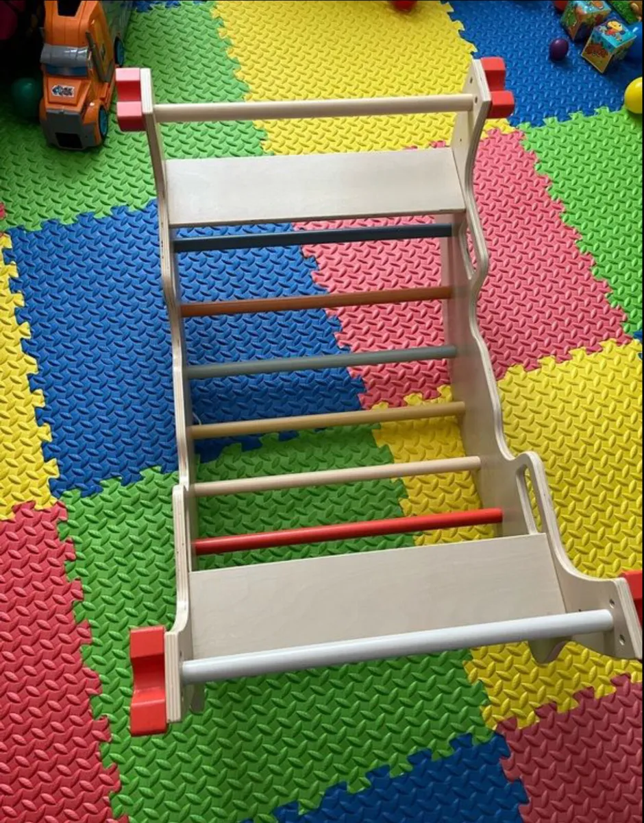 Wooden rocker/ climbing frame - Image 2
