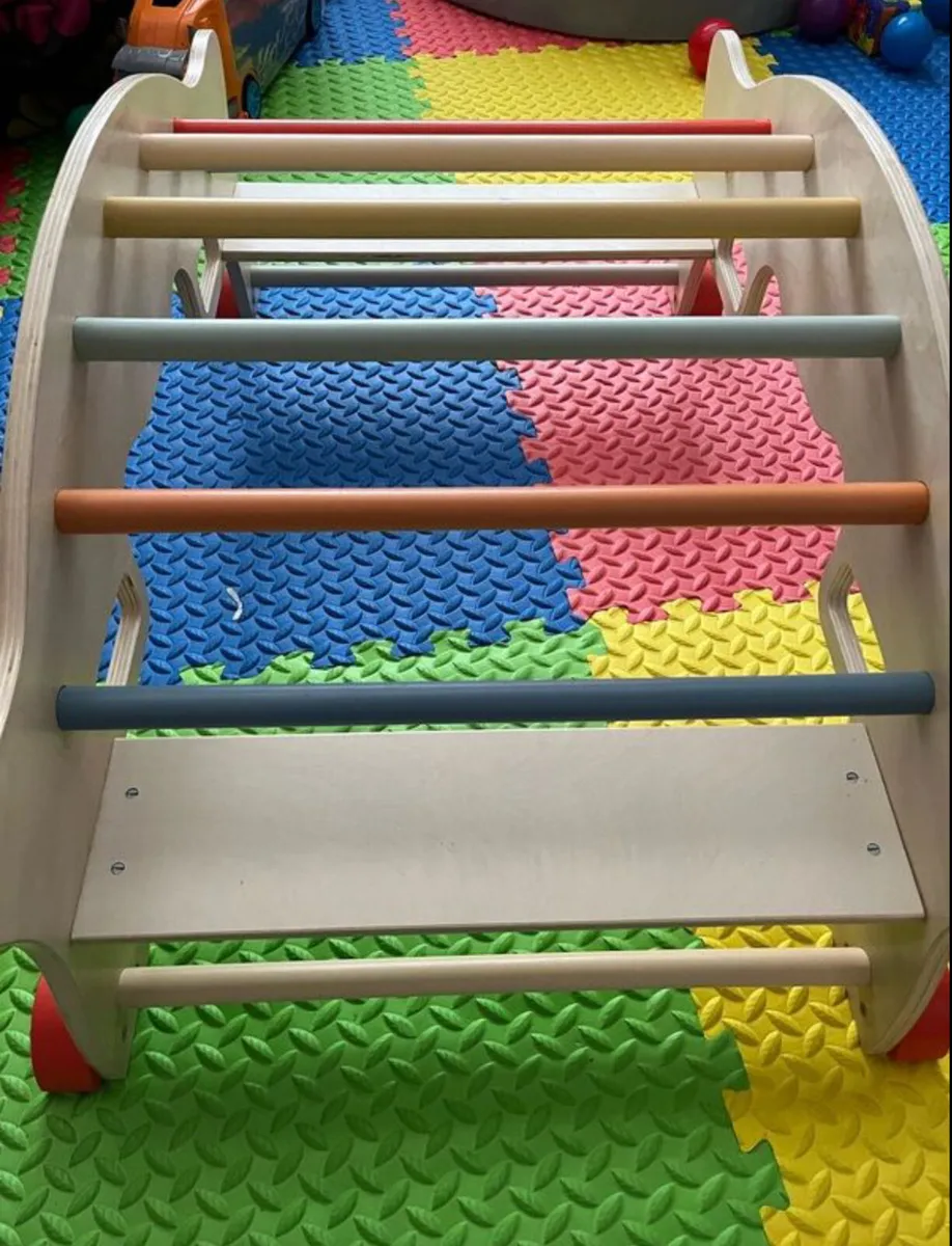 Wooden rocker/ climbing frame - Image 3