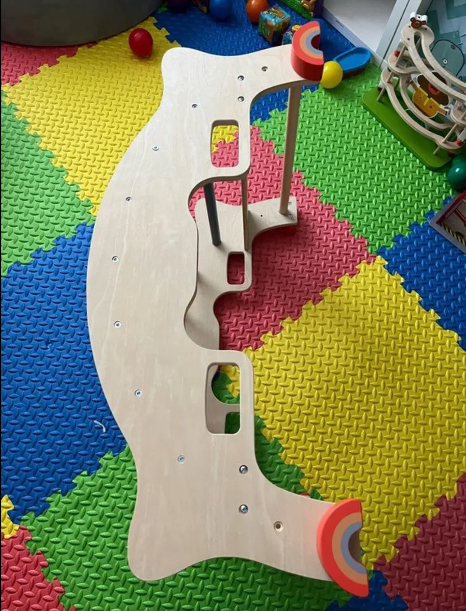Wooden rocker/ climbing frame - Image 4
