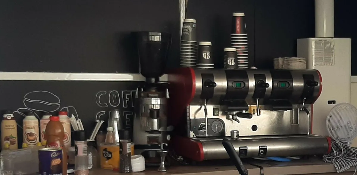La sanmarco coffee machine and grinder gas/electri - Image 3