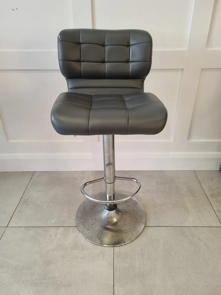Kitchen Island Stools - Image 1