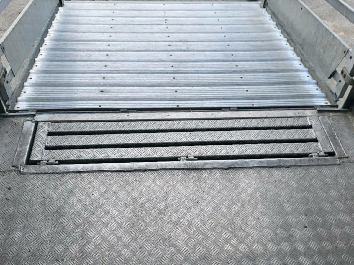 14ft trailer - Image 2