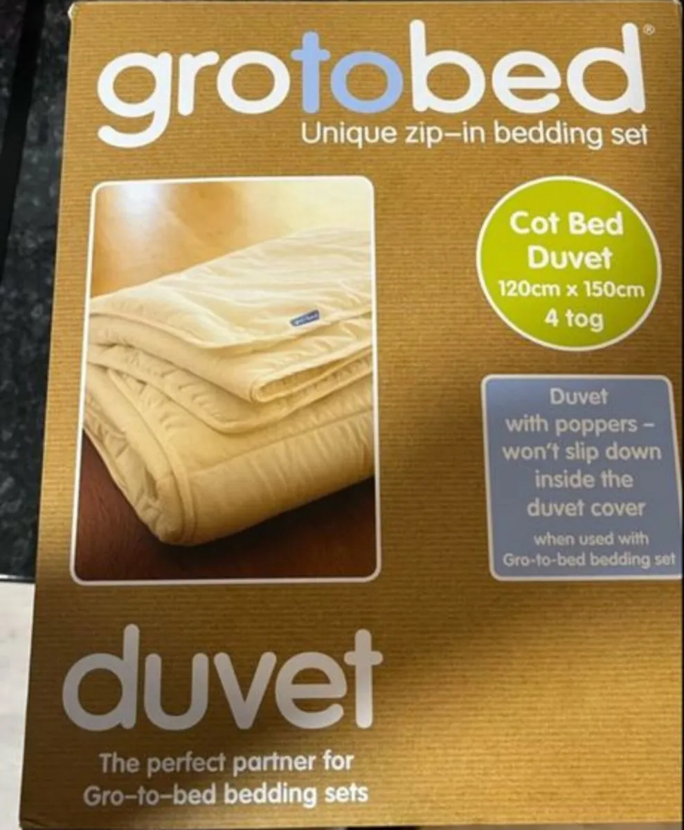Cot bed duvet