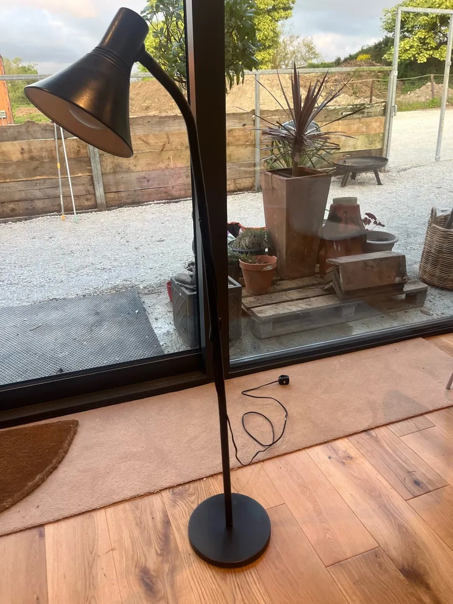 Standard lamp - Image 1