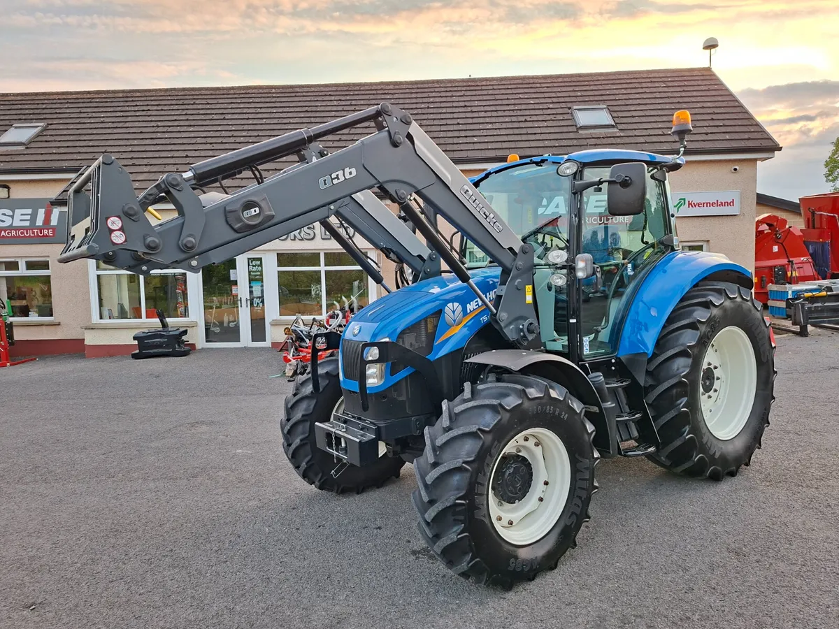NEW HOLLAND T5105 (1100 HOURS) - Image 2