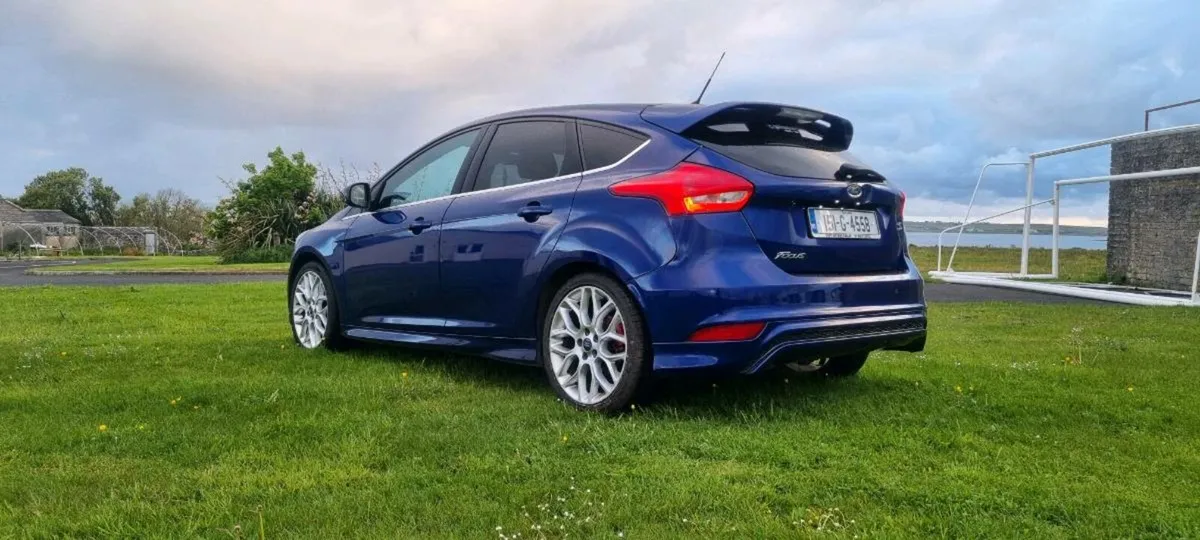 2015 Ford Focus Zetec S - Image 1