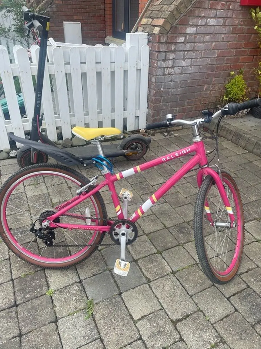 Raleigh Pop (24 inch) Girls Bike for sale - Image 3