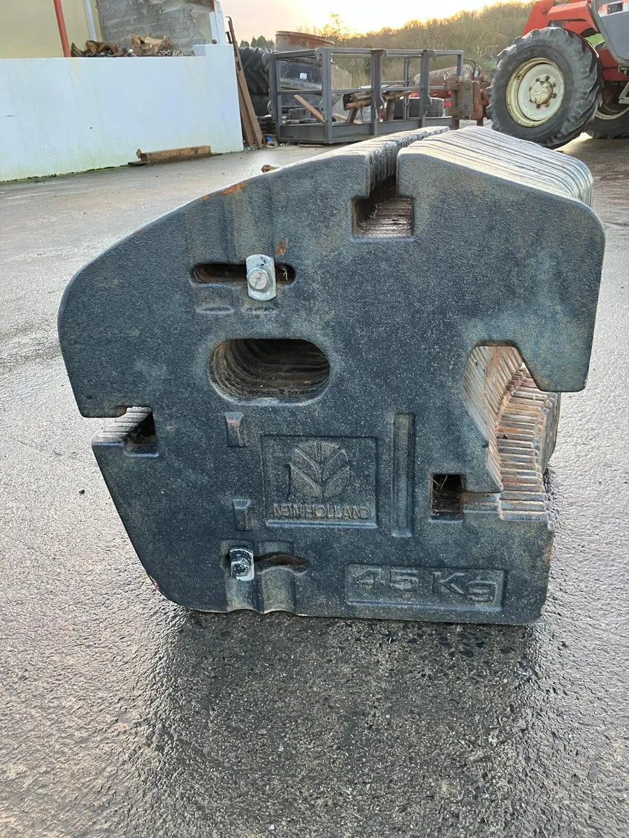 NEW HOLLAND 45KG FAN WEIGHTS - Image 1