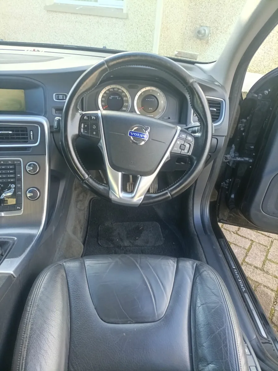 Volvo S60 2011 - Image 3