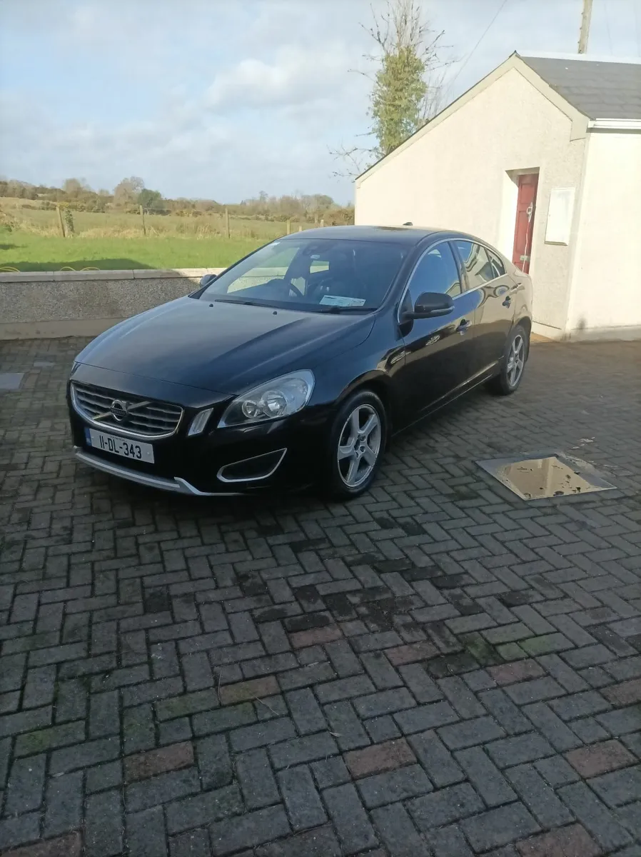 Volvo S60 2011 - Image 1