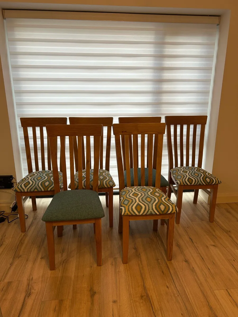 Dining room table and chairs - Image 4