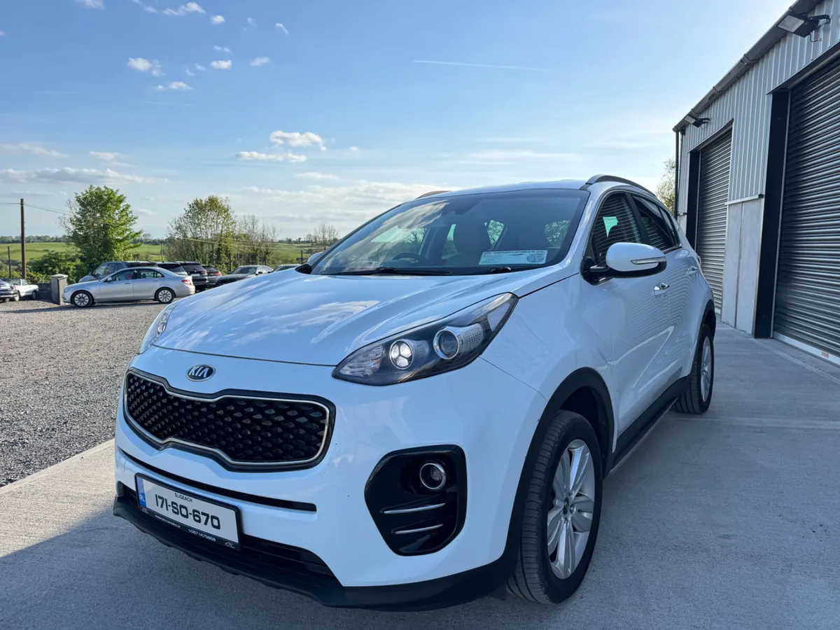 SPOTLESS KIA SPORTAGE PLATINUM EDITION - Image 3