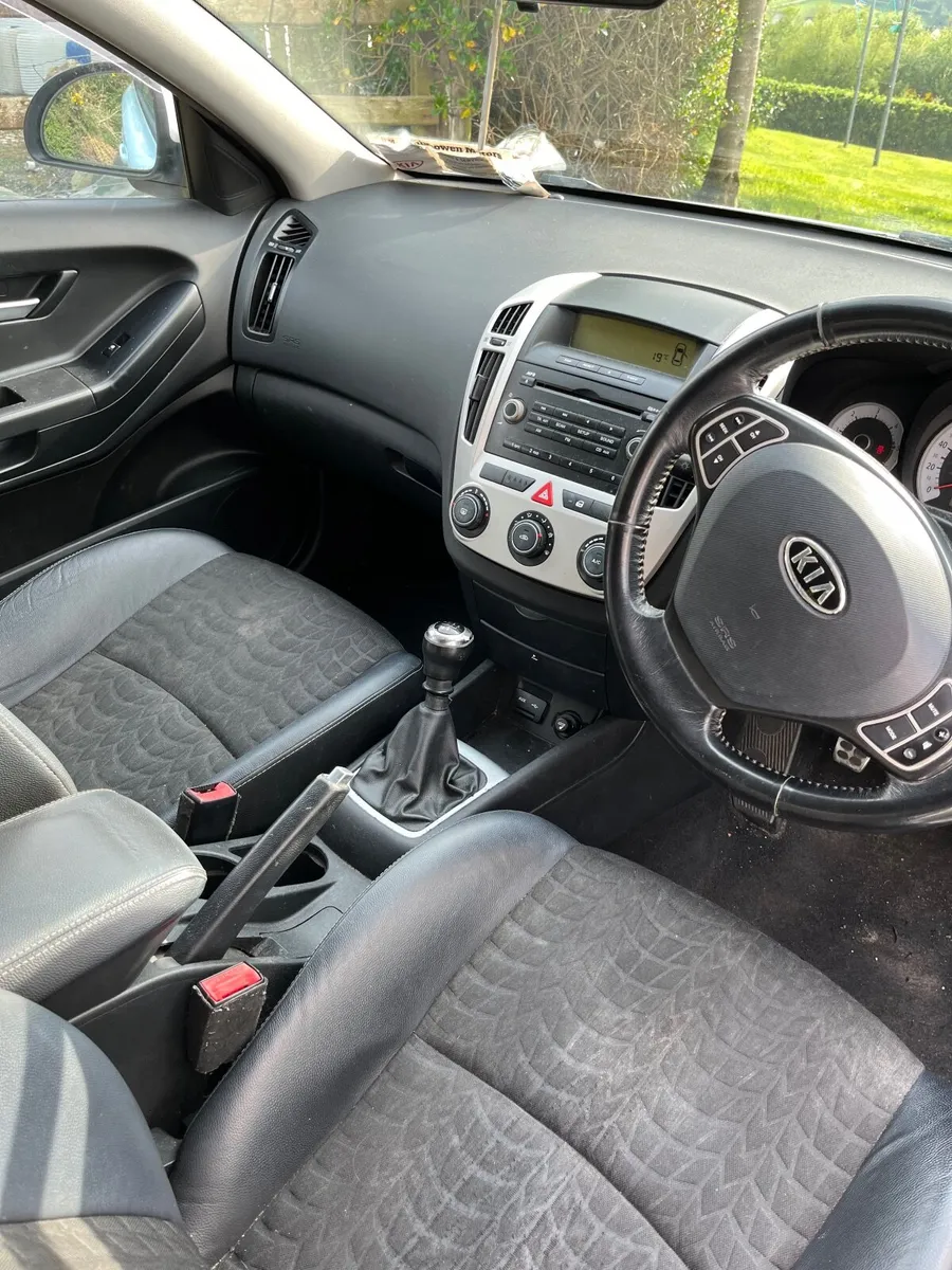 Kia Ceed 2010 - Image 3
