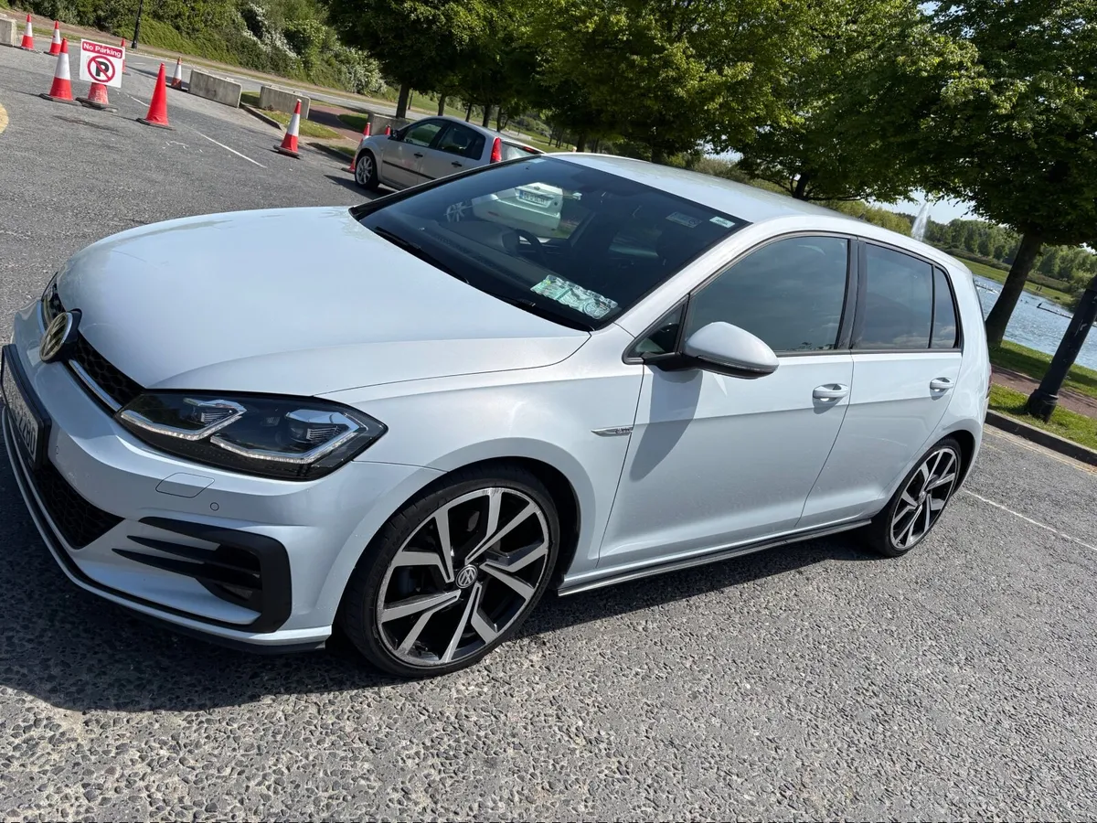 2017 (172) Volkswagen Golf GTD silver  White DSG - Image 3