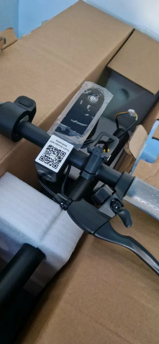 New Ooktec V8 Electric Scooters 30km Speed/Range - Image 1