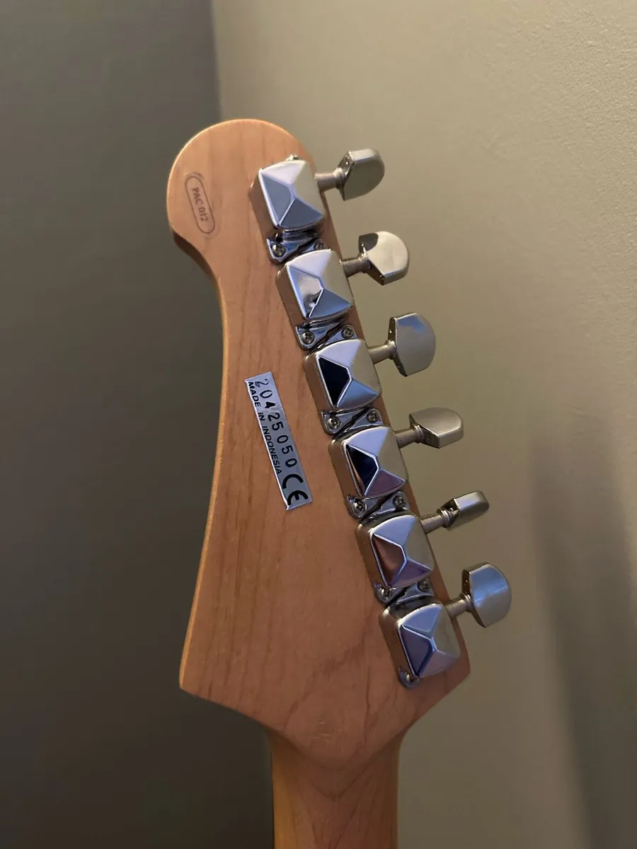 Yamaha Pacifica 012 Electric Guitar - Image 2