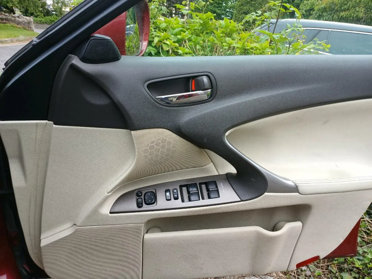 Toyota lexus - Image 1