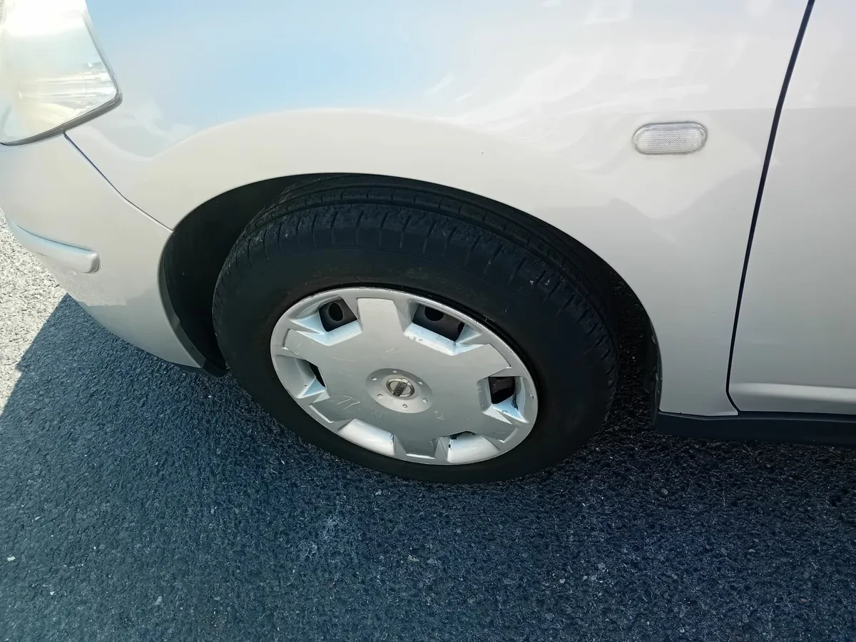 Nissan Tiida 2008 - Image 4