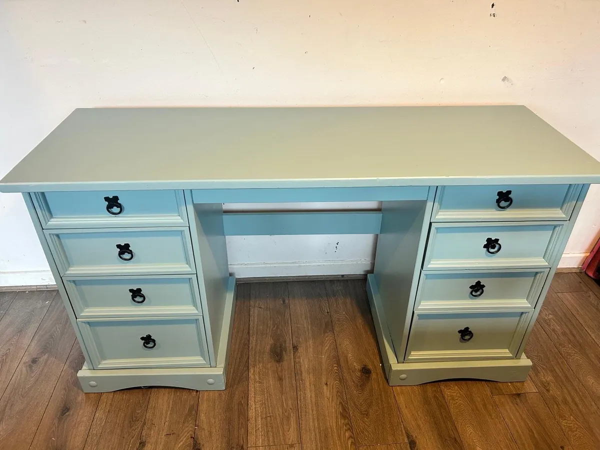 Dressing Table - Image 1