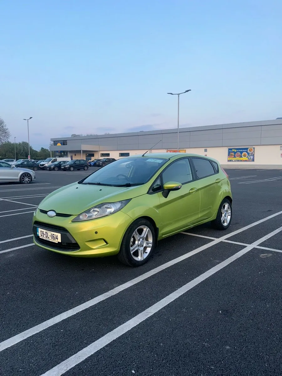 Ford fiesta - Image 2