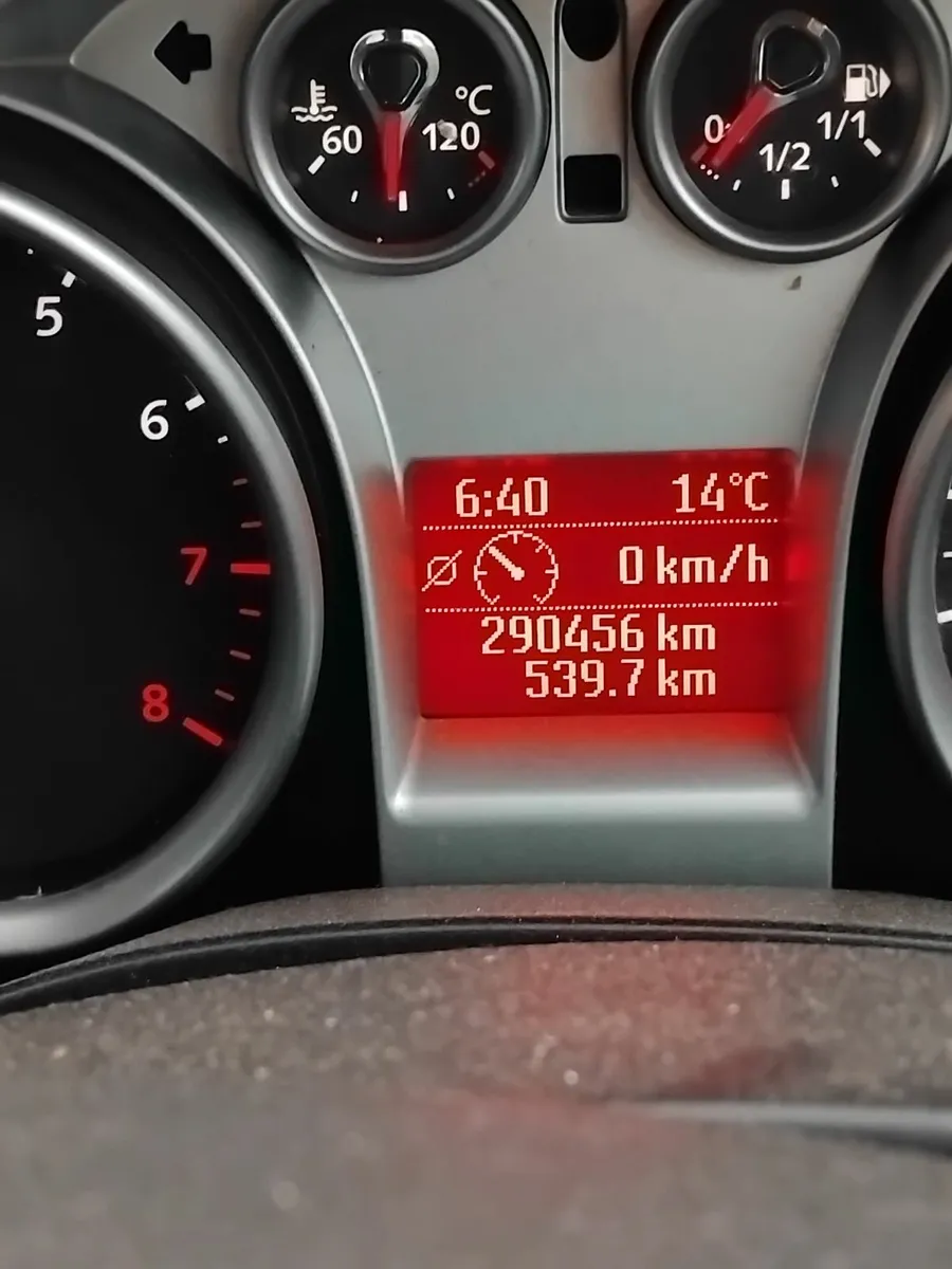 Ford Focus 2008 - Image 2