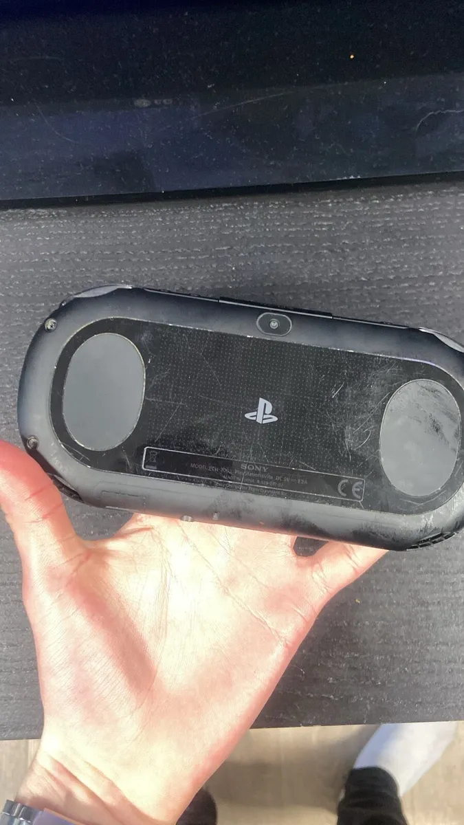 PS Vita (with games for additional price) - Image 2