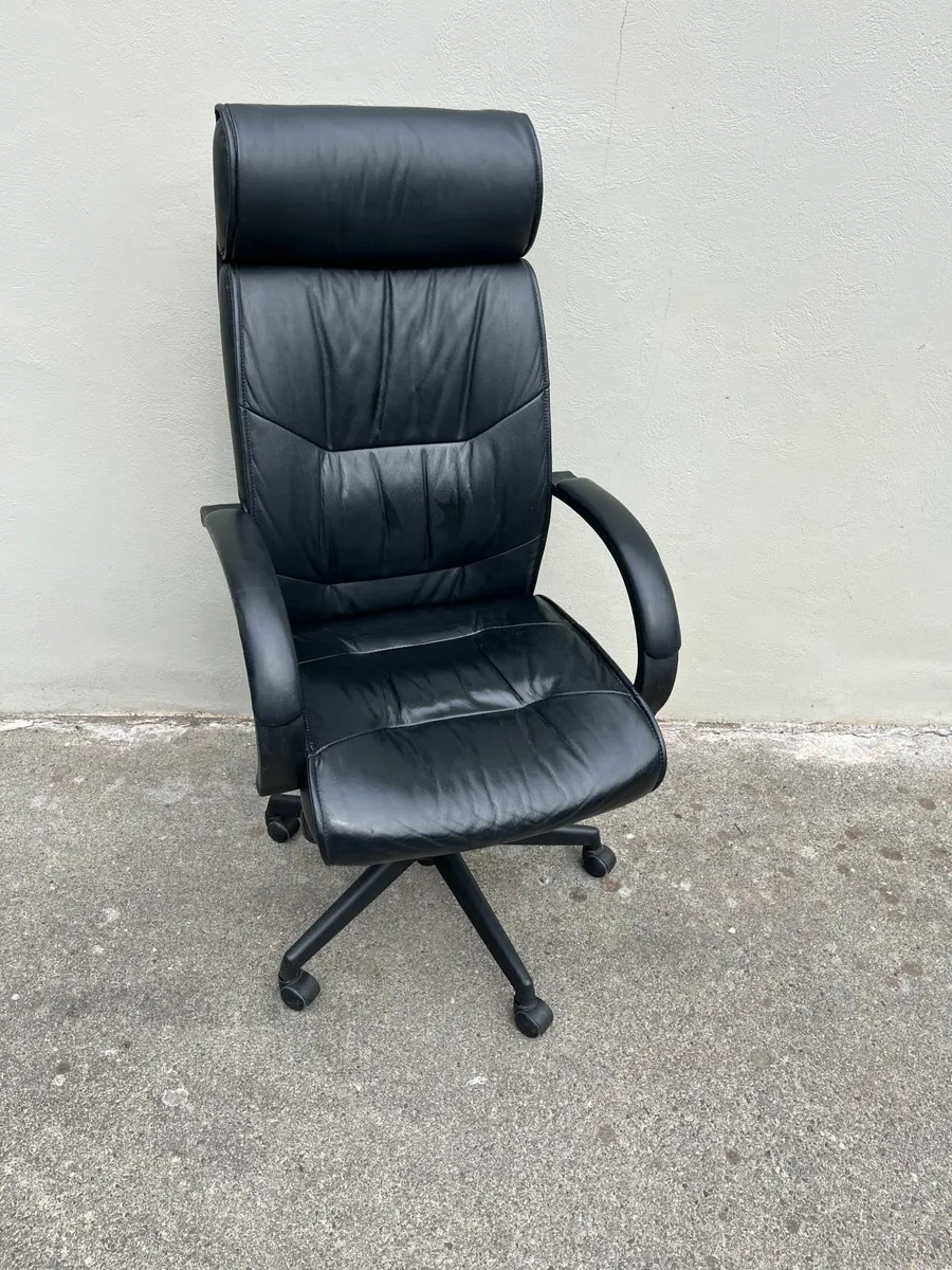Executive Office Chair - Image 1