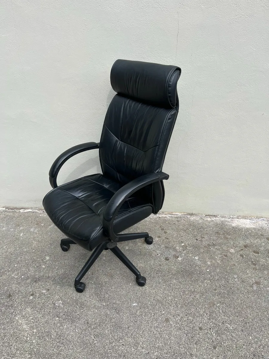 Executive Office Chair - Image 2