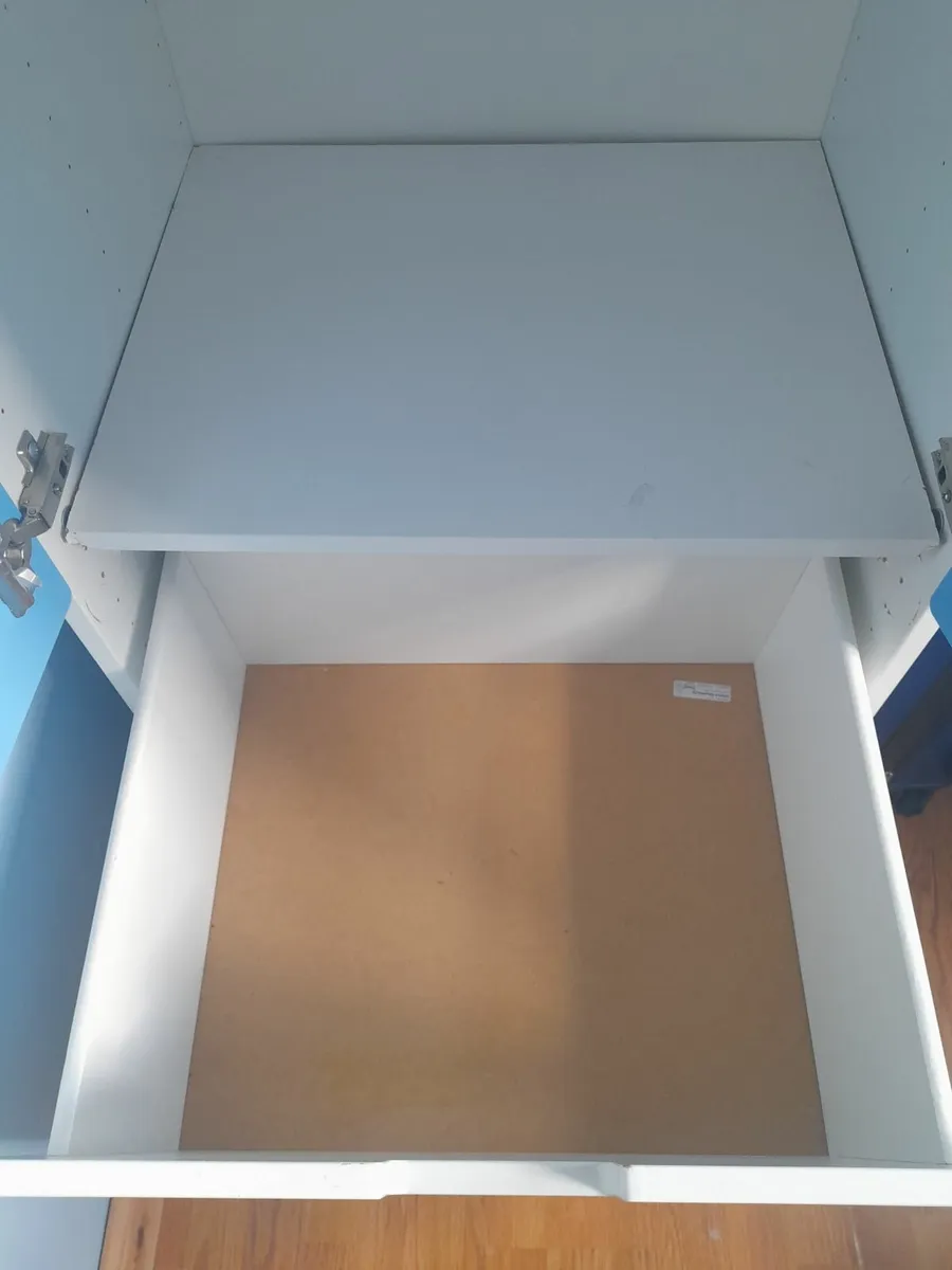 Wardrobe - Image 2
