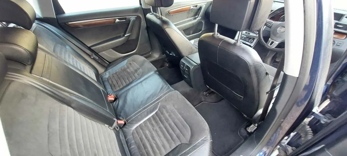 VW Passat B7 - Image 3