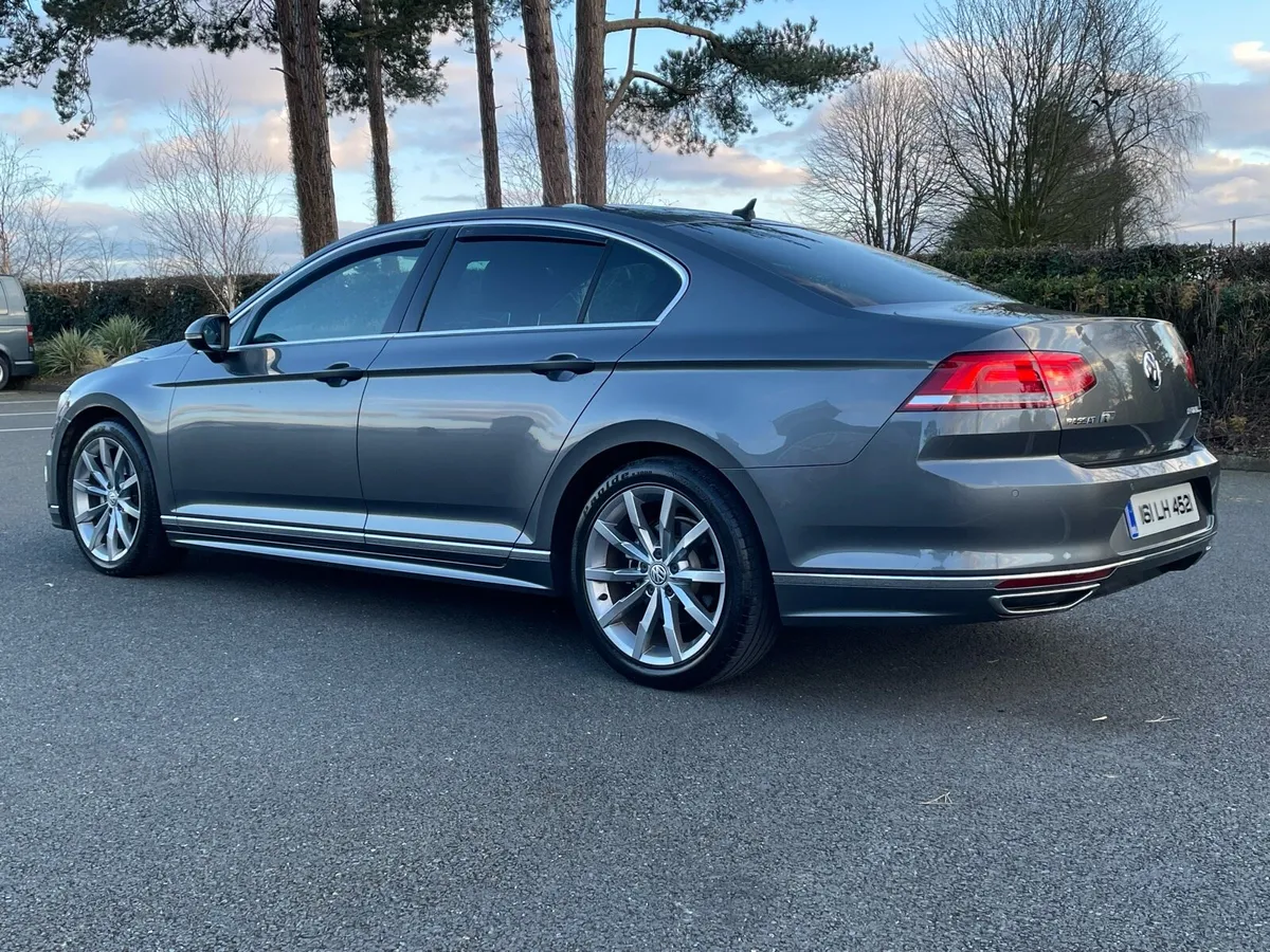 *Volkswagen R-Line Passat* - Image 2