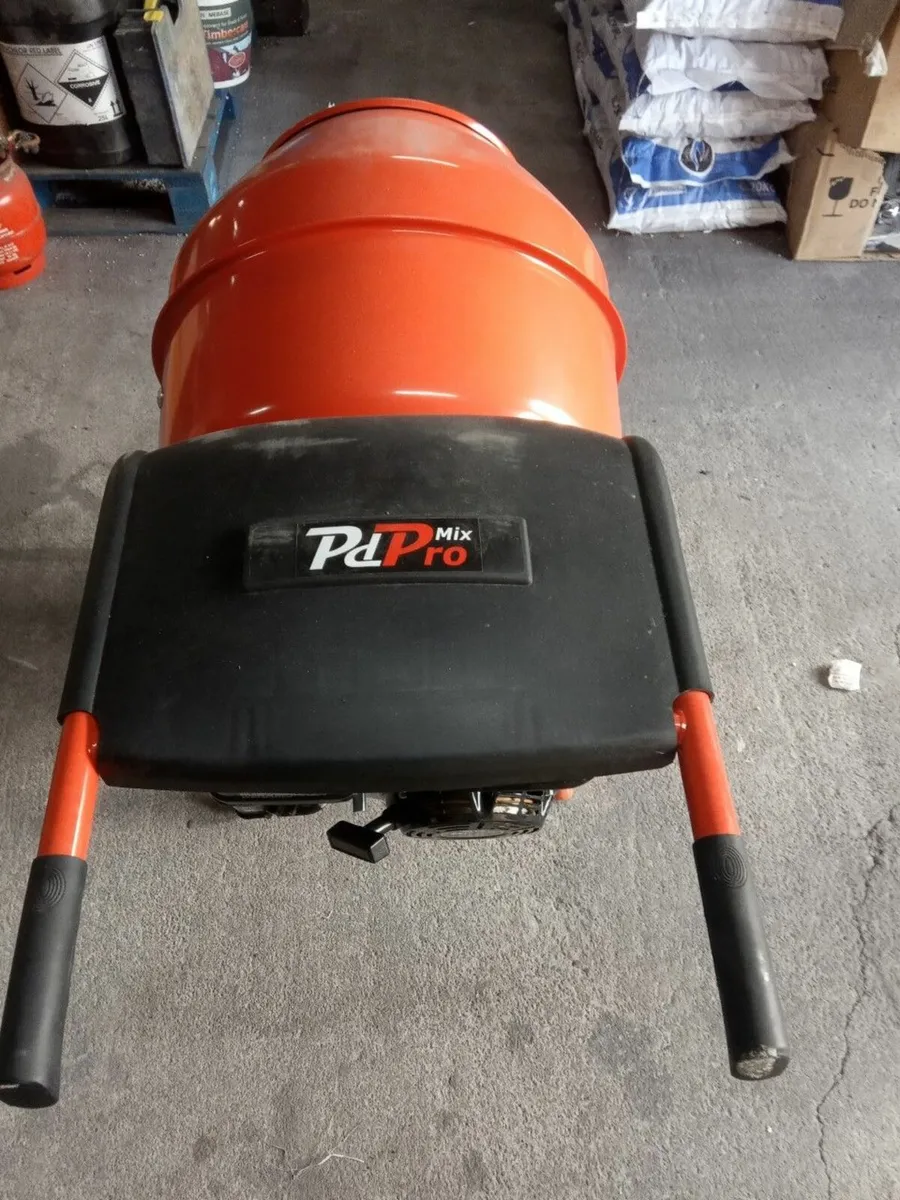 cement mixer petrol engine powered - Image 3