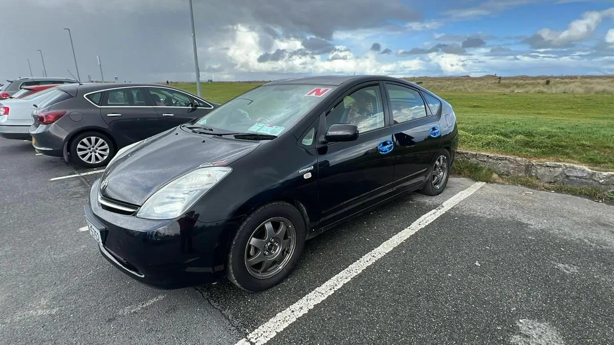 Toyota Prius 2008 - Image 2