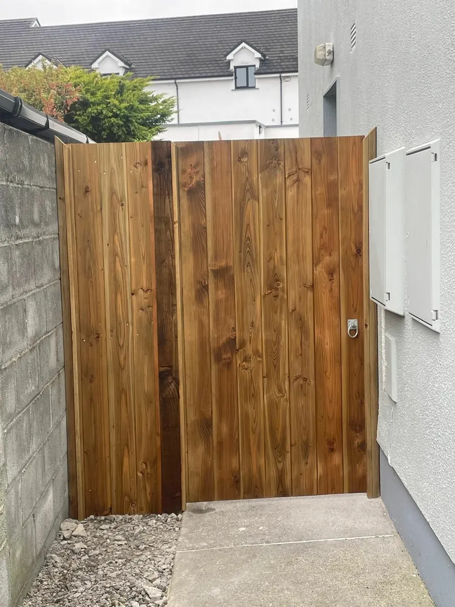 Wooden Gates and Fencing - Image 2