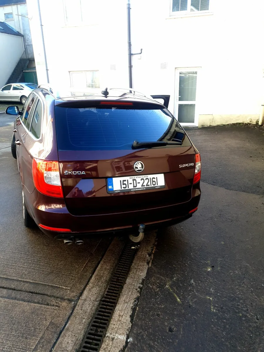 Skoda Superb 2015 - Image 2