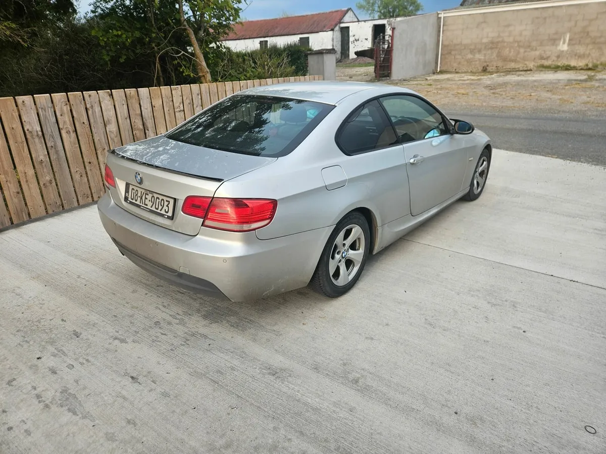 BMW 320d e92 2008 - Image 3