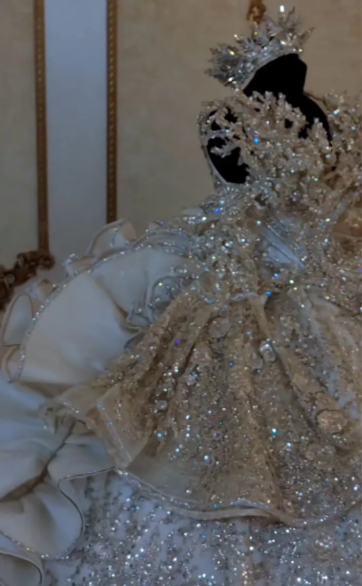 Wedding dress - Image 3